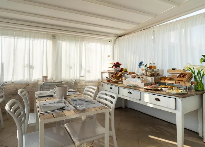 Alojamento de Acomodação e Pequeno-almoço Santo Stefano & Breakfast 3*